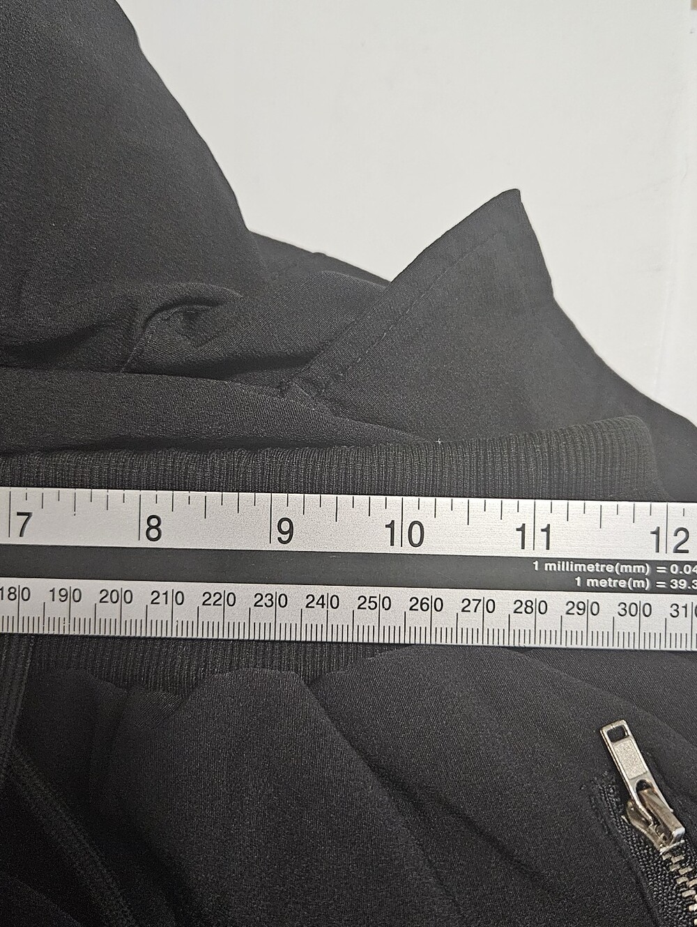 Pants - Picture 8 of 9